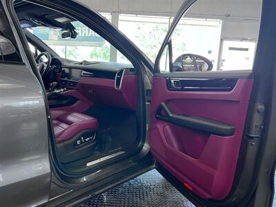 2019 Porsche Cayenne   - Photo 40 - Grand Rapids, MI 49548