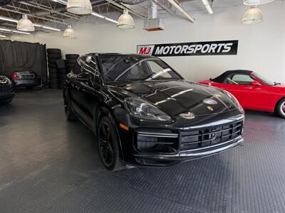 2019 Porsche Cayenne Turbo   - Photo 2 - Grand Rapids, MI 49548