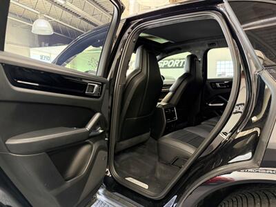 2019 Porsche Cayenne Turbo   - Photo 57 - Grand Rapids, MI 49548