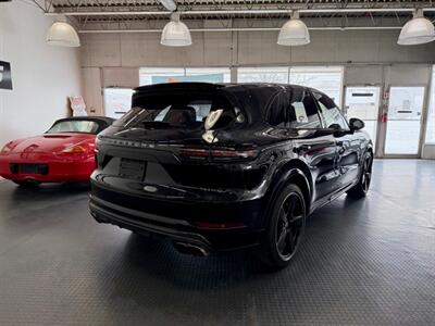 2019 Porsche Cayenne Turbo   - Photo 10 - Grand Rapids, MI 49548