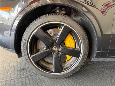 2019 Porsche Cayenne Turbo   - Photo 15 - Grand Rapids, MI 49548