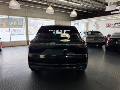 2019 Porsche Cayenne Turbo   - Photo 9 - Grand Rapids, MI 49548