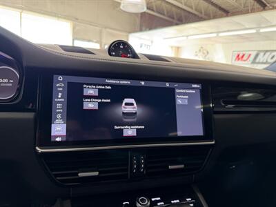 2019 Porsche Cayenne Turbo   - Photo 41 - Grand Rapids, MI 49548