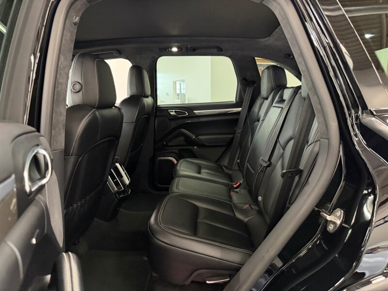 2018 Porsche Cayenne Turbo S photo 59