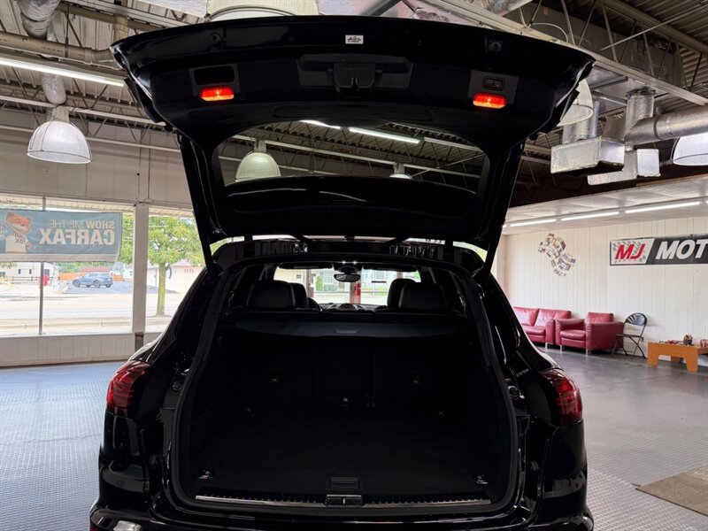 2018 Porsche Cayenne Turbo S photo 56