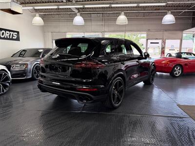 2018 Porsche Cayenne Turbo S   - Photo 11 - Grand Rapids, MI 49548