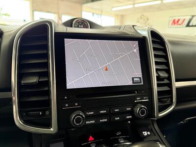 2018 Porsche Cayenne Turbo S   - Photo 40 - Grand Rapids, MI 49548