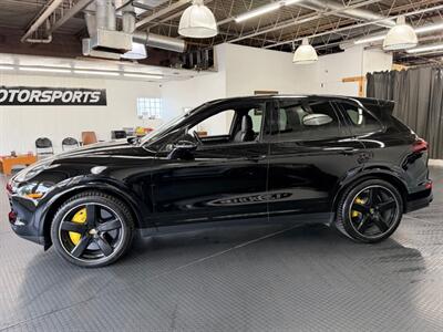 2018 Porsche Cayenne Turbo S   - Photo 6 - Grand Rapids, MI 49548