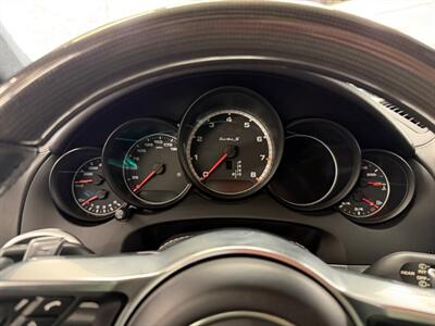 2018 Porsche Cayenne Turbo S   - Photo 32 - Grand Rapids, MI 49548