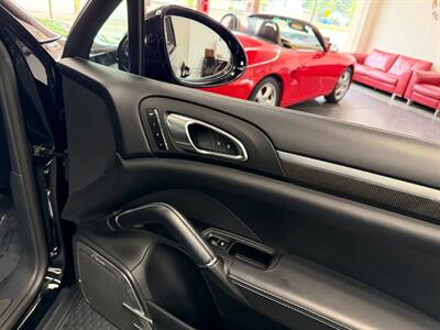 2018 Porsche Cayenne Turbo S   - Photo 51 - Grand Rapids, MI 49548