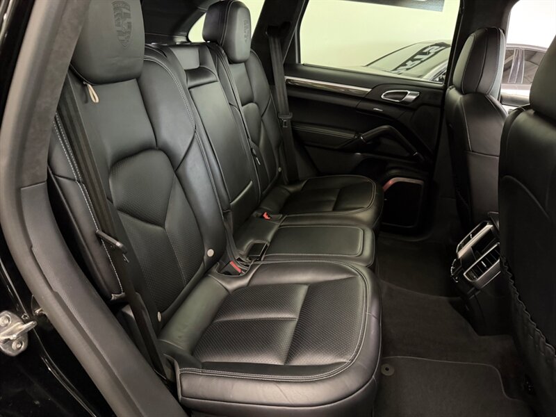 2018 Porsche Cayenne Turbo S photo 55