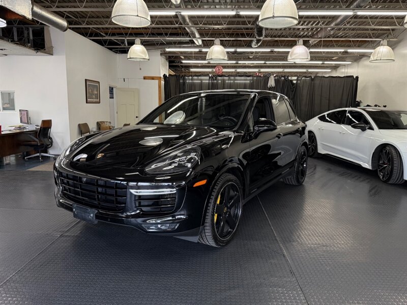 2018 Porsche Cayenne Turbo S photo 3