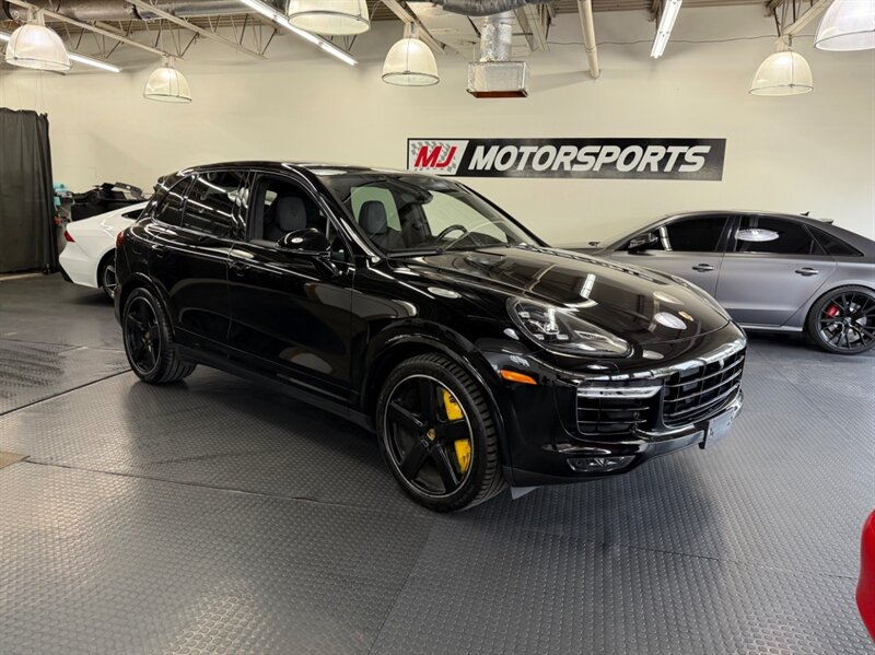 2018 Porsche Cayenne Turbo S photo 13