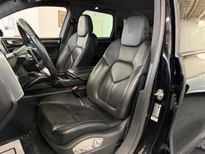 2018 Porsche Cayenne Turbo S   - Photo 25 - Grand Rapids, MI 49548