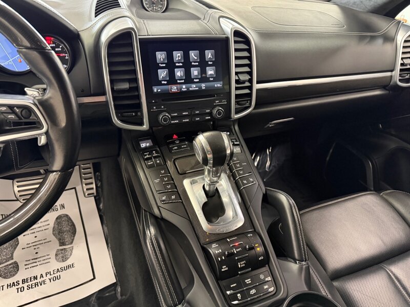 2018 Porsche Cayenne Turbo S photo 45
