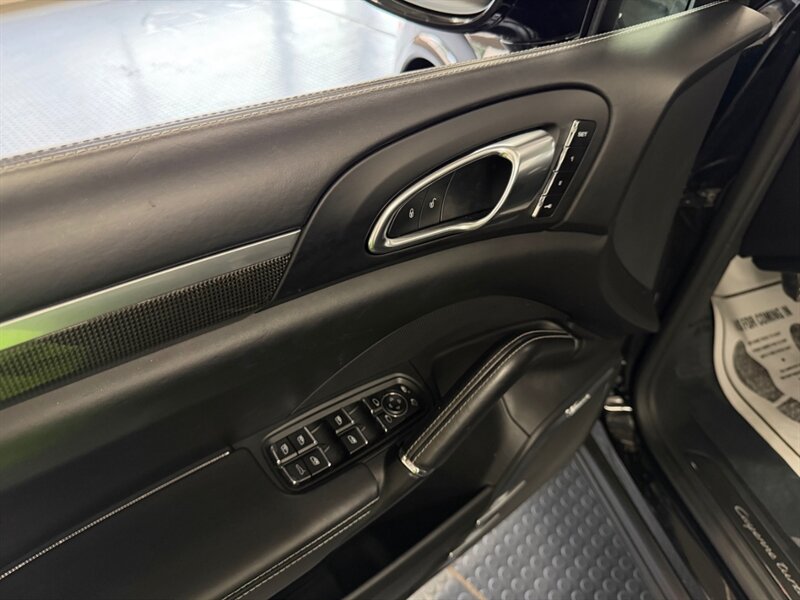 2018 Porsche Cayenne Turbo S photo 20