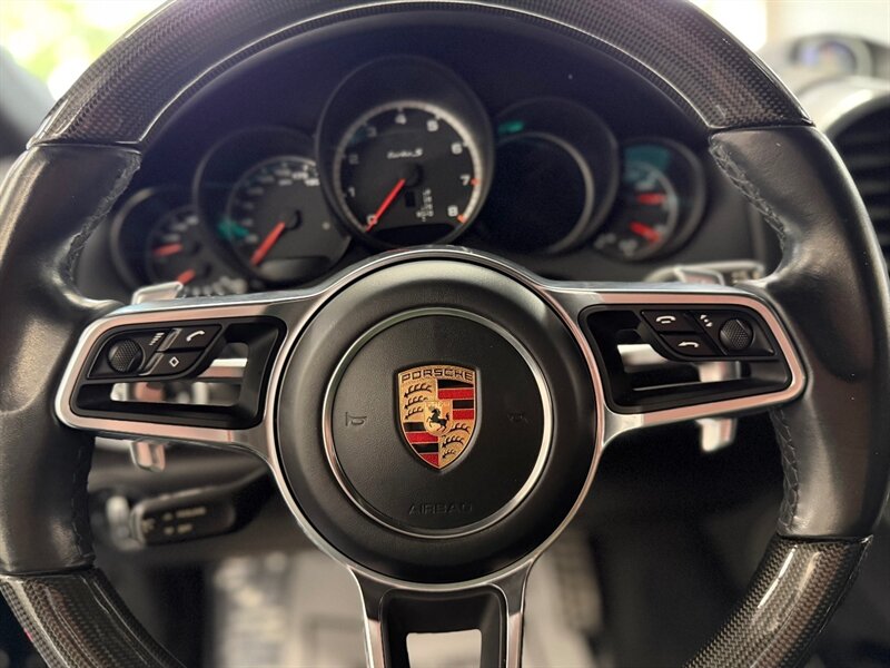 2018 Porsche Cayenne Turbo S photo 29
