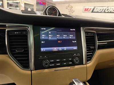 2018 Porsche Macan   - Photo 22 - Grand Rapids, MI 49548