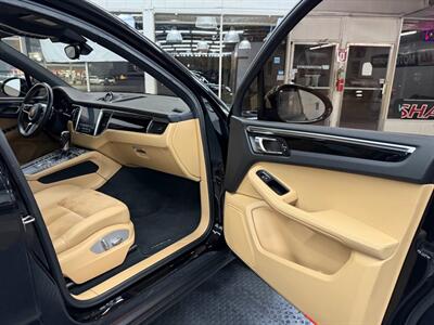 2018 Porsche Macan   - Photo 30 - Grand Rapids, MI 49548