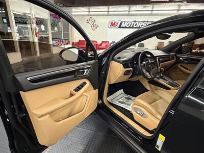 2018 Porsche Macan   - Photo 12 - Grand Rapids, MI 49548