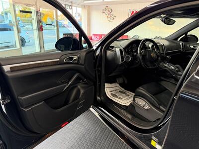 2014 Porsche Cayenne GTS   - Photo 24 - Grand Rapids, MI 49548