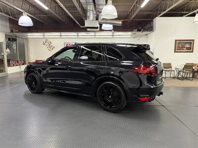 2014 Porsche Cayenne GTS   - Photo 10 - Grand Rapids, MI 49548