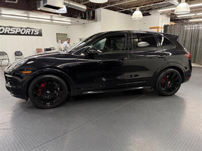 2014 Porsche Cayenne GTS   - Photo 8 - Grand Rapids, MI 49548