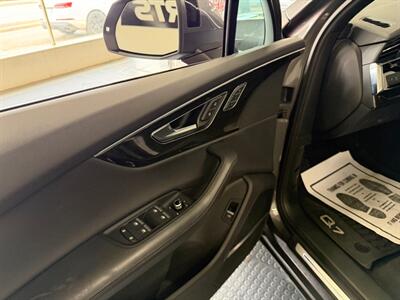 2021 Audi Q7 quattro Premium Plus 55 T   - Photo 15 - Grand Rapids, MI 49548