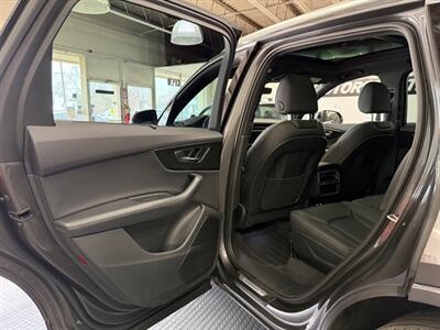 2021 Audi Q7 quattro Premium Plus 55 T   - Photo 48 - Grand Rapids, MI 49548