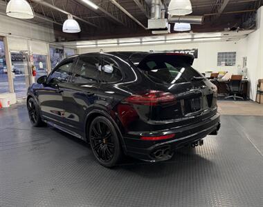 2016 Porsche Cayenne GTS   - Photo 9 - Grand Rapids, MI 49548