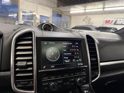2016 Porsche Cayenne GTS   - Photo 29 - Grand Rapids, MI 49548