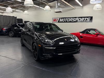 2016 Porsche Cayenne GTS   - Photo 2 - Grand Rapids, MI 49548