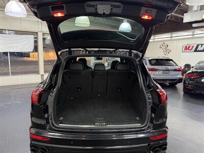 2016 Porsche Cayenne GTS   - Photo 51 - Grand Rapids, MI 49548