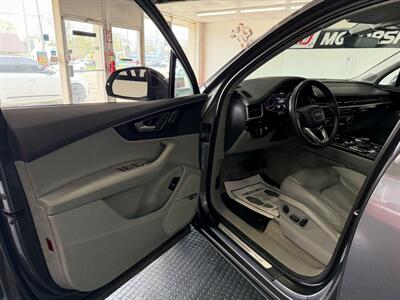 2019 Audi Q7 quattro Prestige 55 TFSI   - Photo 12 - Grand Rapids, MI 49548