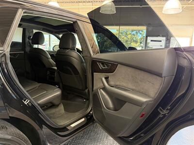 2019 Audi Q8 quattro Prestige 55 TFSI   - Photo 34 - Grand Rapids, MI 49548