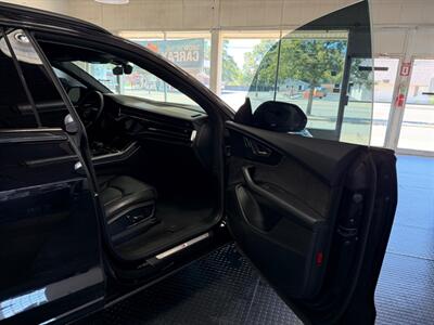 2019 Audi Q8 quattro Prestige 55 TFSI   - Photo 30 - Grand Rapids, MI 49548