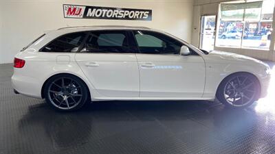 2009 Audi A4 2.0T Avant Prestige   - Photo 2 - Grand Rapids, MI 49548