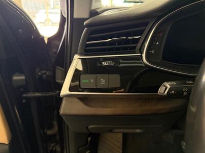 2020 Audi Q7 quattro Premium Plus 55 T   - Photo 23 - Grand Rapids, MI 49548