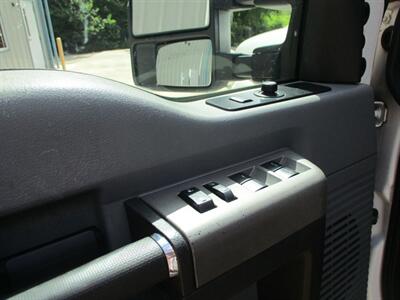 2013 Ford F-350 Super Duty XLT   - Photo 9 - Santa Fe, TX 77510