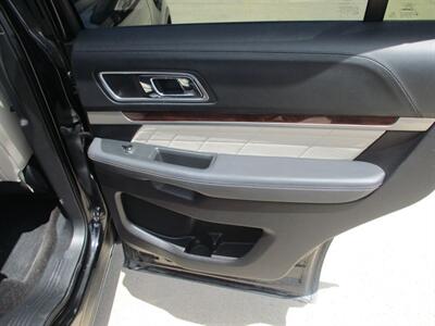 2016 Ford Explorer PLATINUM - Photo 18 - Santa Fe, TX 77510
