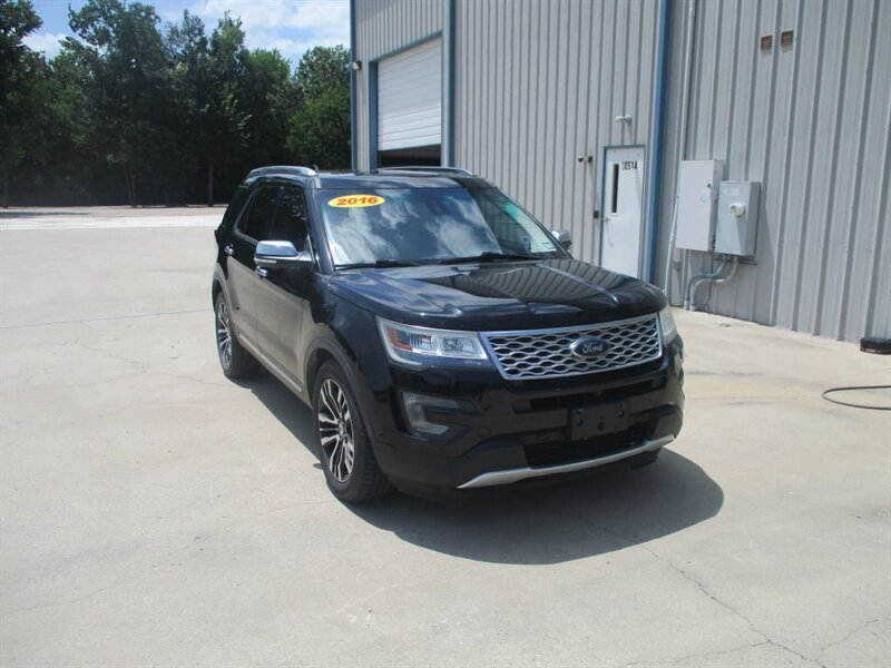 2016 Ford Explorer PLATINUM   - Photo 1 - Santa Fe, TX 77510