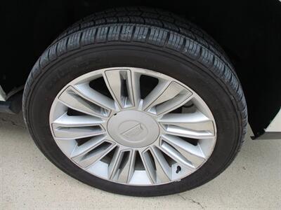 2017 Cadillac Escalade ESV ESV PLATINUM - Photo 5 - Santa Fe, TX 77510