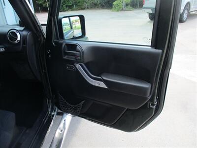 2011 Jeep Wrangler SAHARA - Photo 13 - Santa Fe, TX 77510