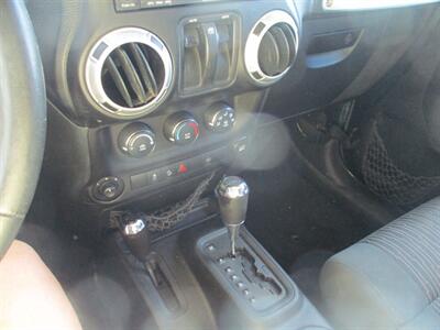 2011 Jeep Wrangler SAHARA - Photo 9 - Santa Fe, TX 77510
