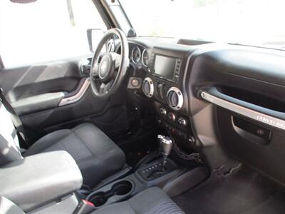 2011 Jeep Wrangler SAHARA - Photo 17 - Santa Fe, TX 77510