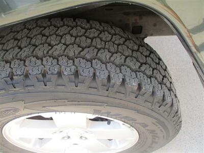 2011 Jeep Wrangler SAHARA - Photo 5 - Santa Fe, TX 77510