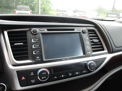 2014 Toyota Highlander LIMITED   - Photo 10 - Santa Fe, TX 77510