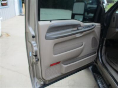 2004 Ford F-250 SUPER DUTY XLT   - Photo 6 - Santa Fe, TX 77510