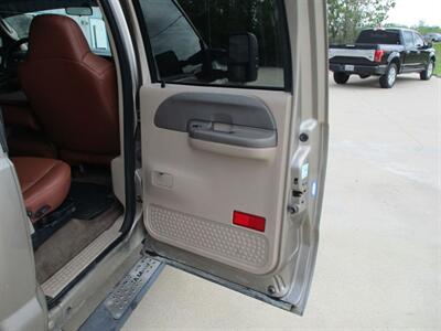2004 Ford F-250 SUPER DUTY XLT   - Photo 13 - Santa Fe, TX 77510