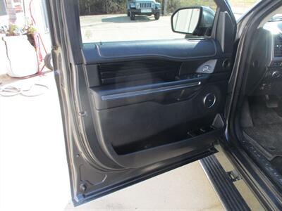 2018 Ford Expedition MAX MAX PLATINUM   - Photo 12 - Santa Fe, TX 77510